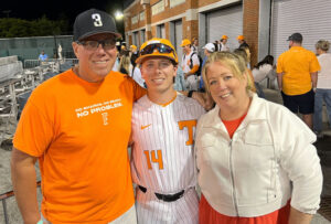 Knoxville Lamm family with Charlie Taylor